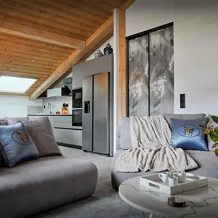 Coco - Ovo Network Appartement